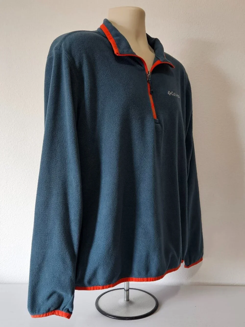 Columbia Sportswear Quarter Zip Lightweight Long Sleeve Fleece Pullover - Picture 4 of 13